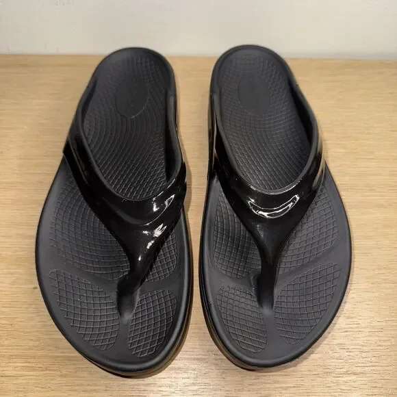 OOFOS OOmega OOlala Women 11 Platform Sandals Black Flip Flops Thong Recovery